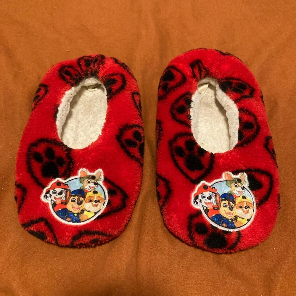 Paw Patrol Nickelodeon red toddler boys slippers size small fit like a size 8